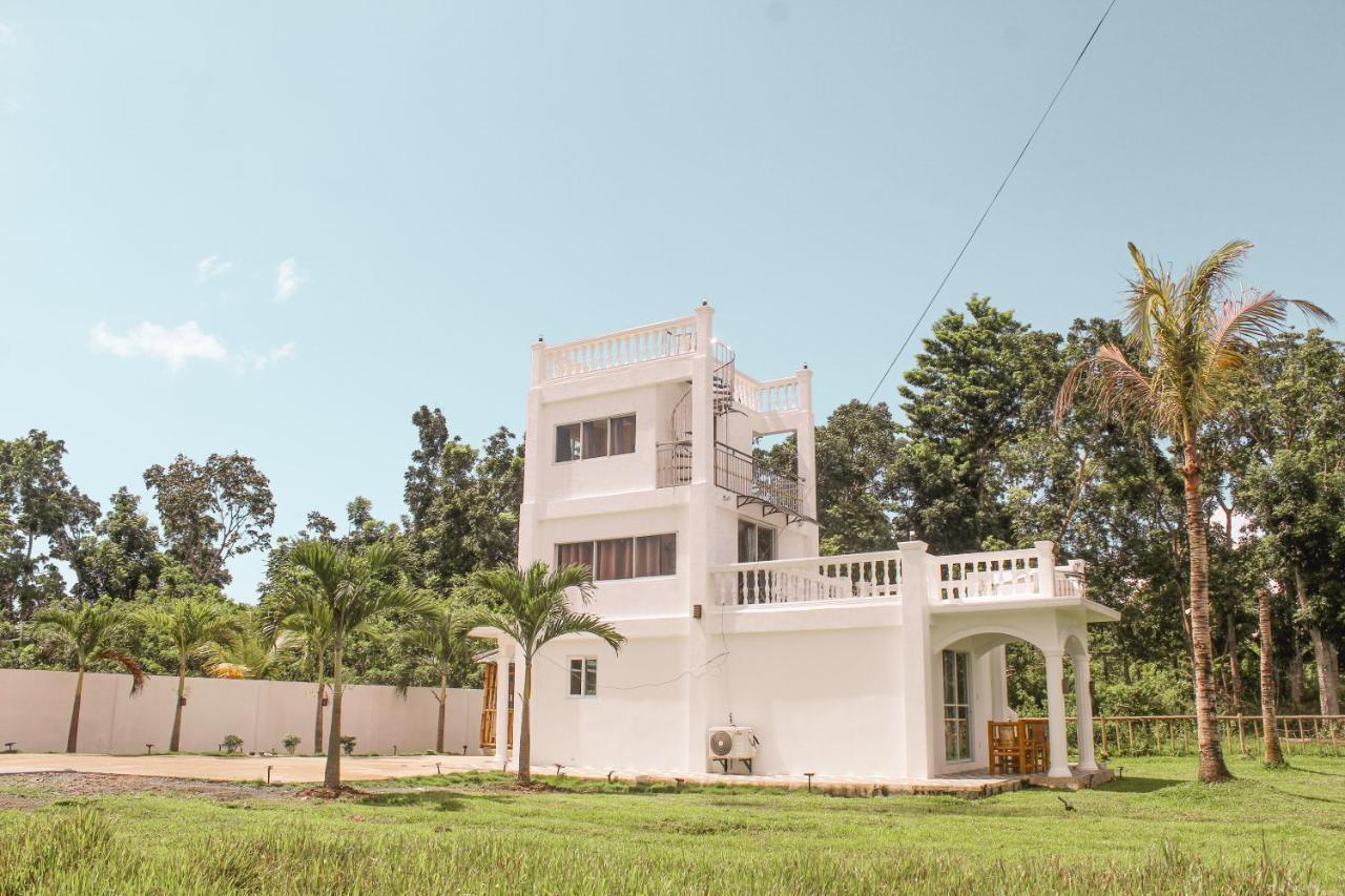 Bed and Breakfast Joe'S Castle Sagbayan Exterior foto